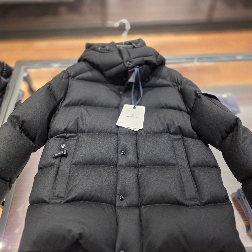 몽클레어 VEZERE 남성 패딩 자켓 J20911A00157 54272