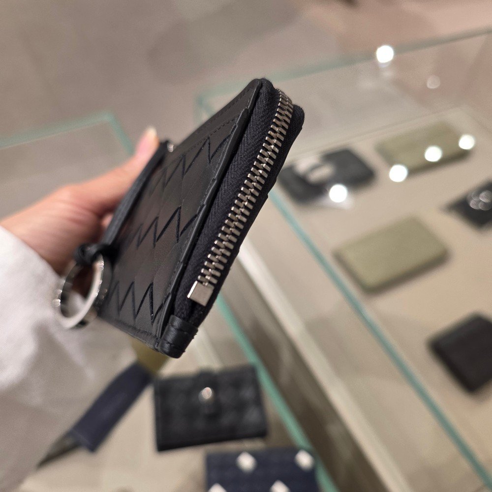 보테가베네타 인트레치아토 집 파우치 카드지갑 775544 VCPQ3 8803