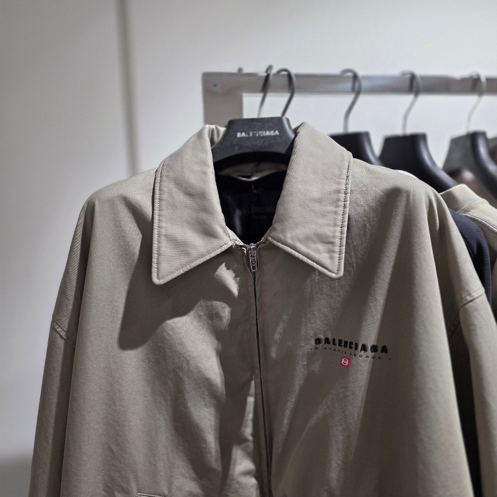 발렌시아가 로고 남성 집업 자켓 825971 TKP06 2801