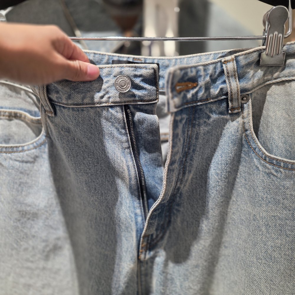 발렌시아가 플레어 데님 팬츠 775621 TJW79 004