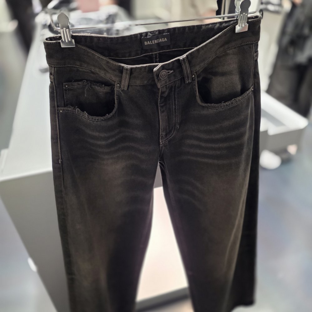 발렌시아가 와이드레그 배기 팬츠 824300 TSW64