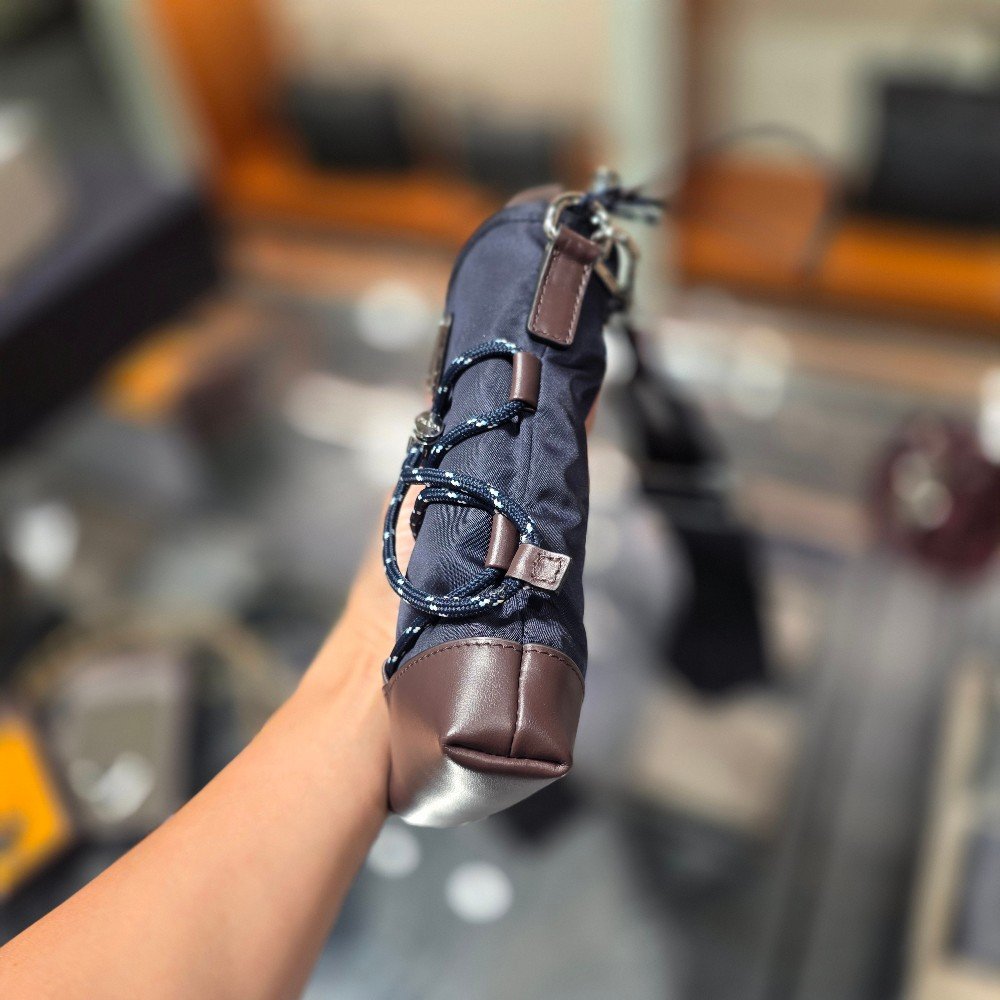 프라다 리나일론 스마트폰 케이스 2ZT079