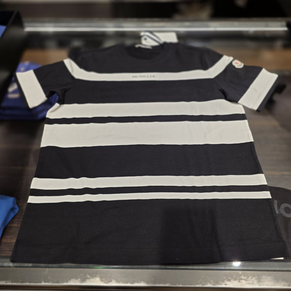 몽클레어 남성 스트라이프 반팔 티셔츠 J10918C00055 89AHZ