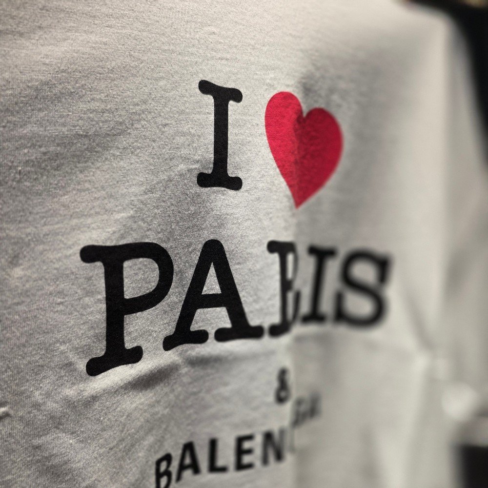 발렌시아가 I LOVE PARIS 크롭 반팔 티셔츠 818431 TRVU9 9012