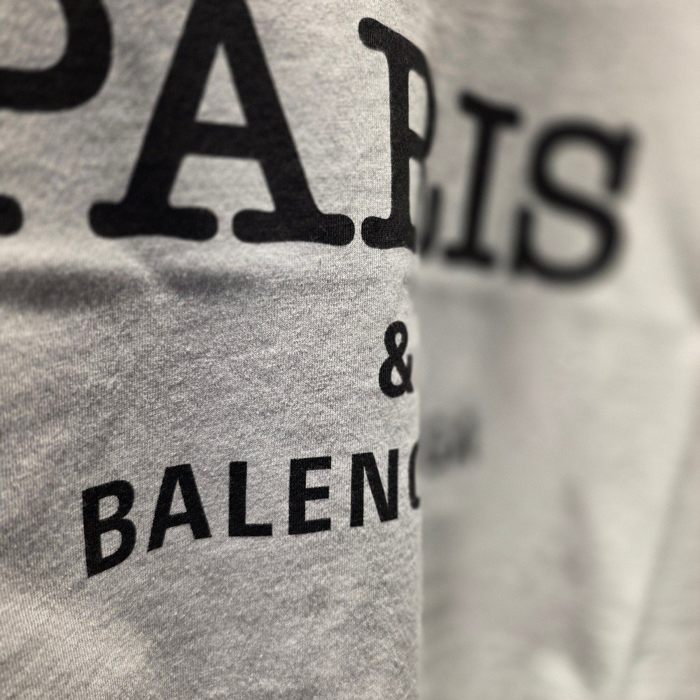 발렌시아가 I LOVE PARIS 크롭 반팔 티셔츠 818431 TRVU9 9012